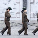 [콜로라도] 북괴의 <b>여군들</b>.jpg