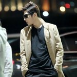 코트입은 인피니트 엘...