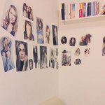 [시우민] 어느<b>미용실</b>벽에 깨알민석이 ㅋㅋ