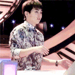 [시우민] <b>신문물</b>이 신기한 시우민2 ㅠㅠ ㅋㅋ