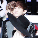 [EXO] 찬열 산다라 힐끔힐끔