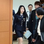 어제자 경찰<b>제복</b>입은 아이유