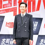 [외모종결자] 개봉을 앞두고 <b>제작</b>보고회에 나타난 이정재!