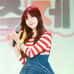 <b>멜빵</b>치마가 너무 잘 어울리는 레이나