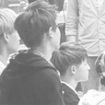 [EXO] 아 시발 <b>서랍</b>뒤지다가 싸운친구년들이랑 스사찍은거나옴