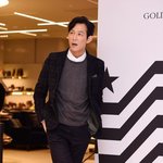 눈가에 <b>주름</b>마저 멋진 이정재