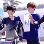 [슈주] 홍콩 출국 슈주~ <b>은혁</b>이 깔끔한 공항패션 조으다!