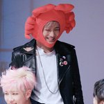 <b>꽃게</b>로 변한 방탄소년단 뷔