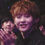 [EXO] 이거 민석이 <b>어른</b>유 축하해줄<b>때</b>지?