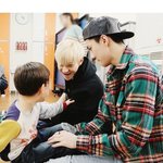 [EXO] <b>이형</b>...표정이 얄밉다