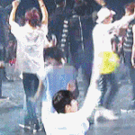 [인피니트] 야 내가 우리동네 교회 앞 횡단<b>보도</b>에서