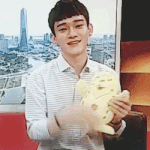 [EXO] 친구가 자꾸 내 엉덩이 주물럭..거림