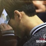 [EXO] 종대<b>손</b>에 있는<b>사진</b> 원본ㅋㅋㅋ