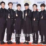 [EXO] 엑소케이 사이에 껴서 <b>기사</b><b>사진</b> 찍히기 <b>vs</b>