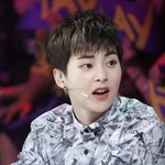 [EXO] ㅅㅂ이러면안되는데엑소<b>가족분</b>들얼굴이너무궁금함..