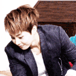 [EXO] 너 <b>소중</b>한 물건 이사람이 찢고