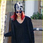 <b>삼선</b>슬리퍼 좋아하는듯한 바네사 허진스