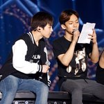 [EXO] 방금까지 못생겼다고 <b>인신</b>공격당하는 