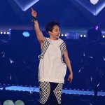 [시우민] 새로 뜬 민석이 플뷰~