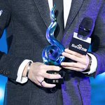 [exo] <b>루한</b>.시우민까르띠에반지맞냐??