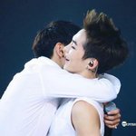 [EXO] 훗 숙제라인을 넘볼수 없다.