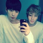 [EXO] 얘 진짜 <b>존잘</b>이다 ㄷㄷ
