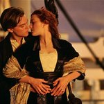 [EXO] 얘들아 내일 꼭 <b>타이타닉</b> 봐봐