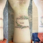 [추억파리여]  상처를 보듬어주는 리스트<b>커트</b> 문신