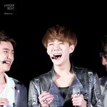 [EXO] 해맑게 웃는모습 보기좋던데