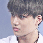 [EXO] 종인이 <b>입주변</b>에 있는거 뭐야?(심쿵주의)