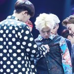 [EXO] 준면이<b>형아</b> 단추정리해주는ㅠㅠㅠㅠ