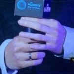 [EXO] 루한 얘는 요즘 왜 자꾸 엑소 <b>아이템</b> 하고 나오는거야??