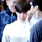 [EXO] 결론은 <b>덩치</b>큰얘한테