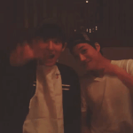 [EXO] <b>오빠</b>가 화장실 간 사이에 <b>오빠</b>핸드폰으로 영통 걸려옴