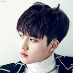 [EXO] 됴맘들 <b>여초</b>에 이사진 존나올리던데