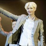 [EXO] 너네 웃을때 어떻게 웃어?추반해봐