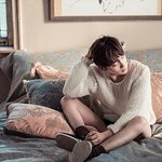 <b>병약</b>한 미소년 느낌의 아이돌