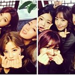 [에이핑크] 1위 자축 셀카올라왔는데 손나은이 안예쁘다고?