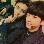 [EXO] 세상에 세훈이 손에 <b>힘줄</b>봐...