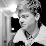 [뉴트] <b>유튜브</b>를 보는데,,수지가,,"스프라이트 샤워 하실래요...