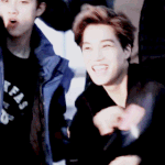 [EXO] 투표하고오니까왜일본얘기? 투펴하쟝~