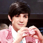 [EXO] 로빈 vs <b>줄리안</b>