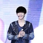 [EXO] 백현이 <b>헤어</b>스타일은 어떤게 좋닝