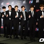 [시우민] <b>MAMA</b> 기사 단체 사진 