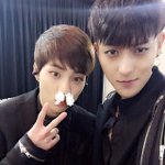 [EXO] <b>아타</b>오인스타에민석이웃프다