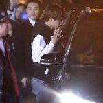 [EXO] 종인이 설마 손가락네개펼친거