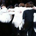 [EXO] 난 대상 수상소감 듣고 울기보다는