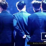 [레이] 씽이  수상 <b>수감</b> 할 때 뒷 모습... ㅠㅠ