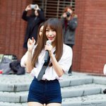 <b>와이</b>셔츠에 핫팬츠입은 exid 하니