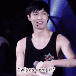 [EXO] 레이  이짤  ㄹㅇ <b>인간미</b>넘친다